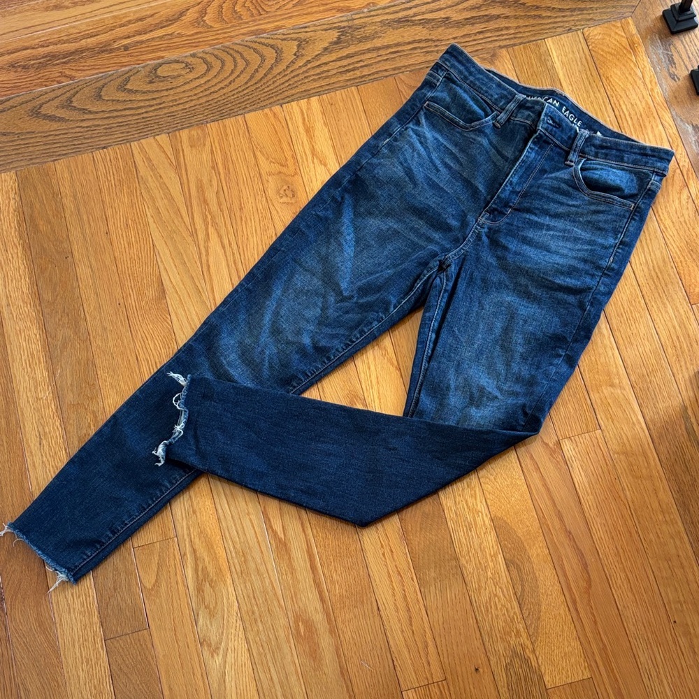 AE women’s Blue Jeans